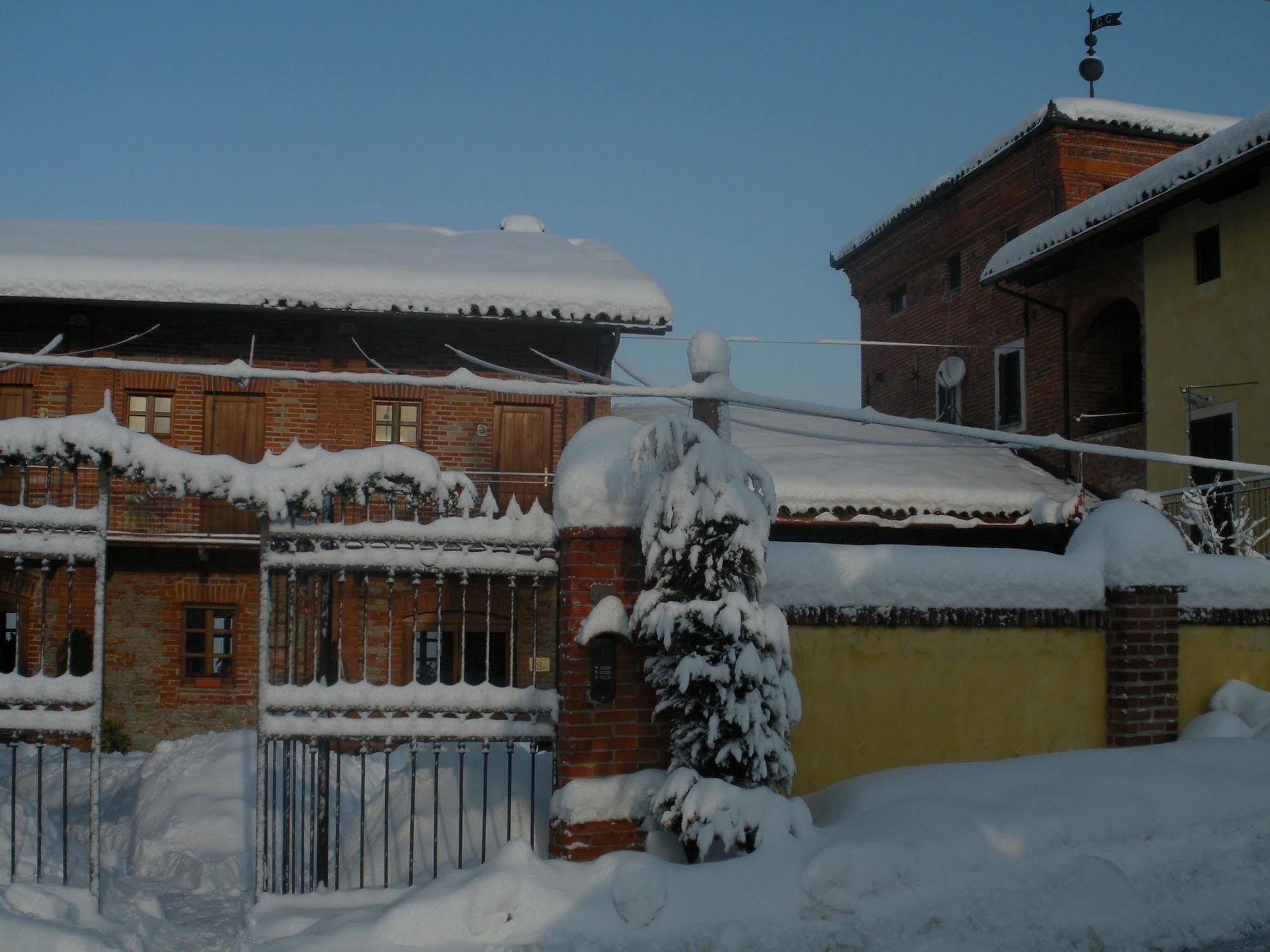 Il Palazzetto Villa Clavesana Exterior photo